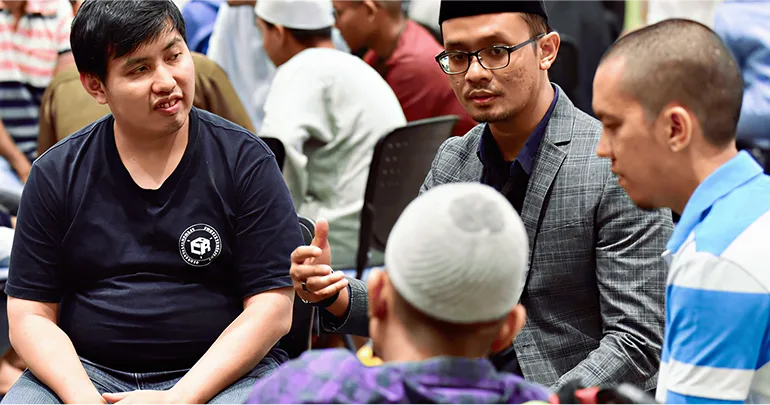 Inspiring young muslims with lessons of karbala | united muslims