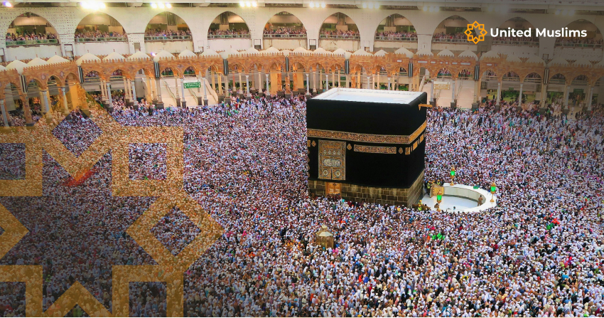 pilgrims in Ihram near the Kaaba